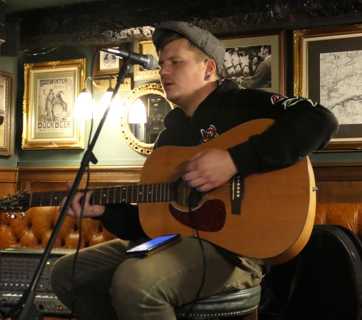 REVIEW – Cutsmith @ The White Bear, Devizes – Sunday 20th October&nbsp;2019