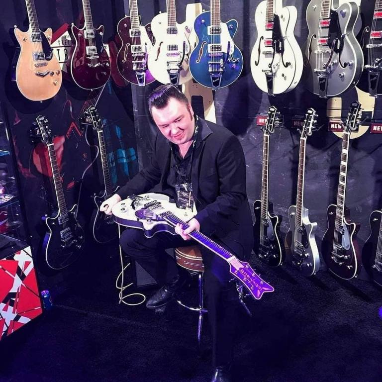 Five Ruzz Between Two Worlds with Ruzz Guitar – devizine.com