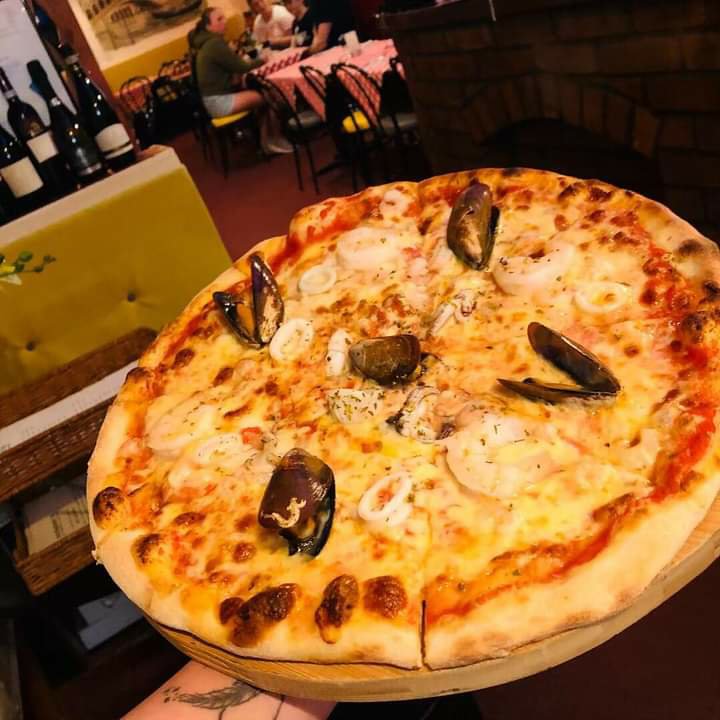 Massimo’s; Locale Pizza&nbsp;Paradiso