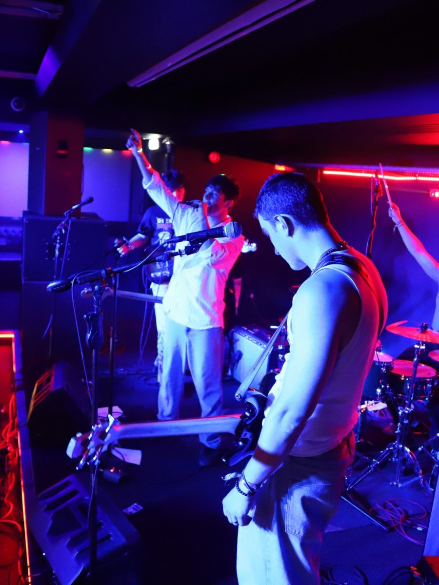 A Chat With Nothing Rhymes With Orange; Goodbye Devizes, or Chow For&nbsp;Now?!