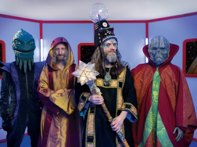 Henge Journey to Voltus B, Via Frome’s Cheese & Grain; Abduct&nbsp;Me!