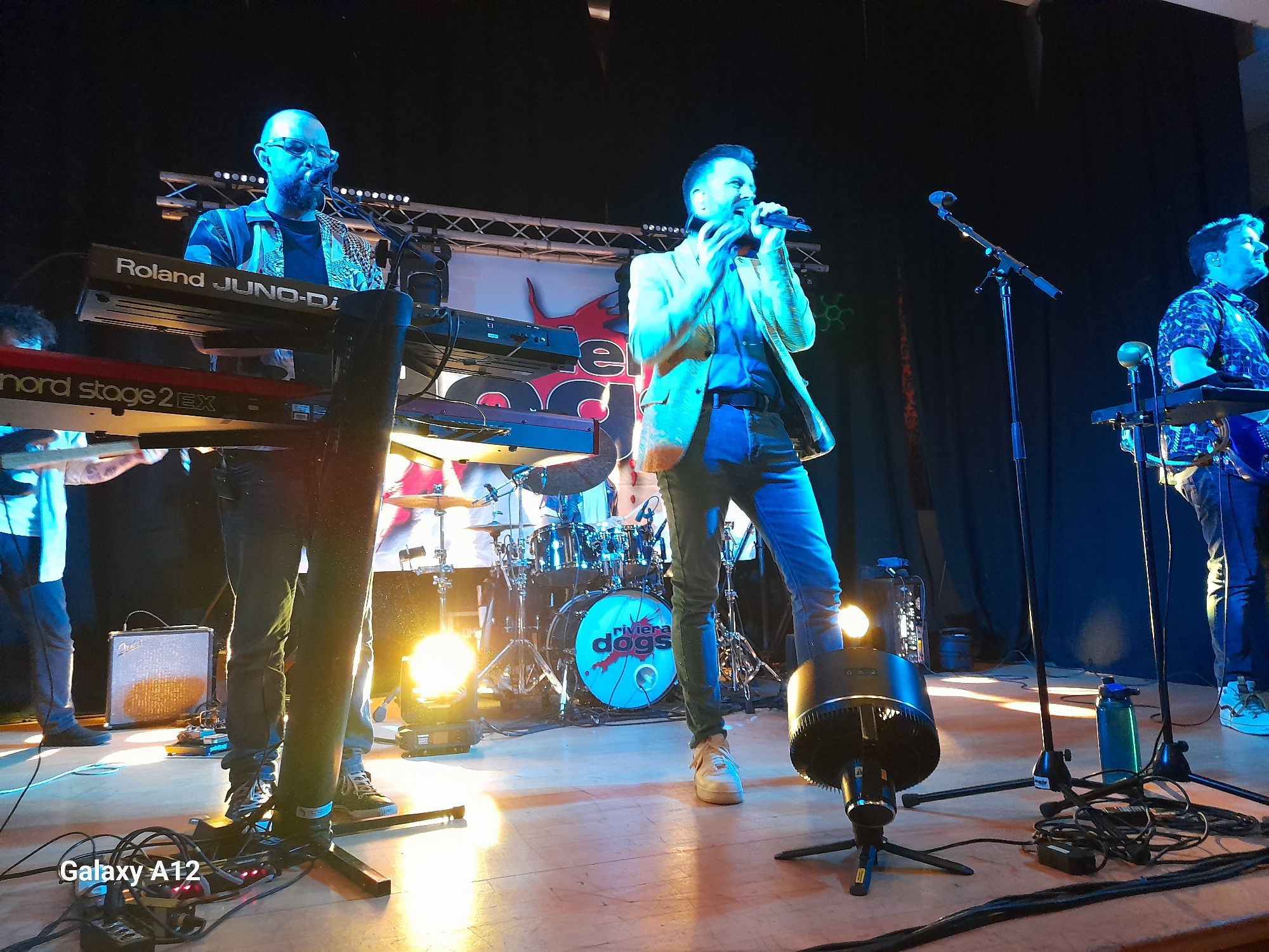 Devizes Arts Festival Relive the Eighties with Riviera Dogs 