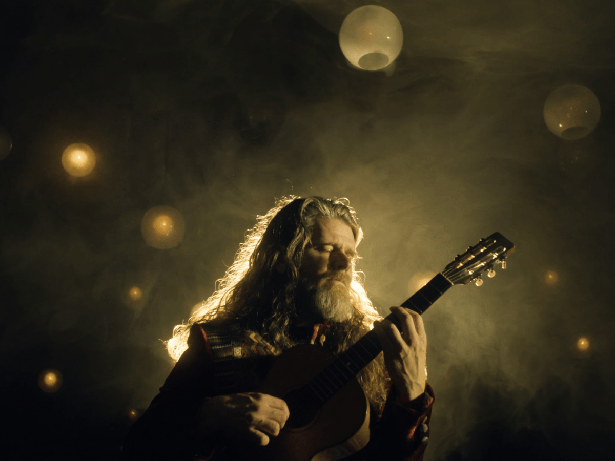 Henge Frontman Matthew C. Whitaker Solo Tour Comes to&nbsp;Frome